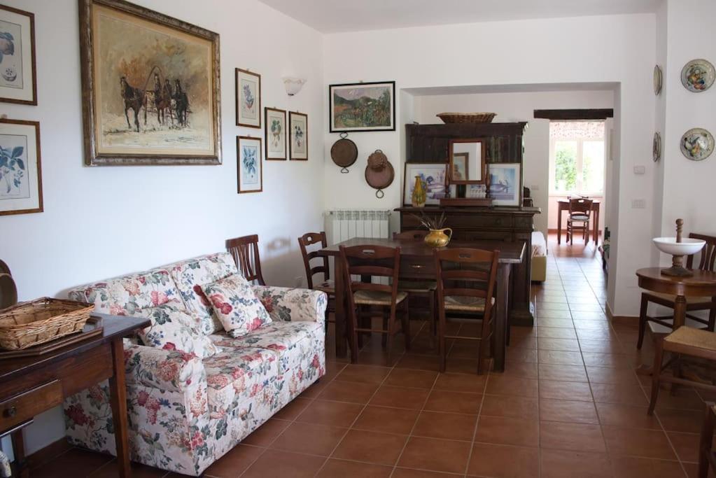 Agriturismo Il Casaletto Montefranco エクステリア 写真