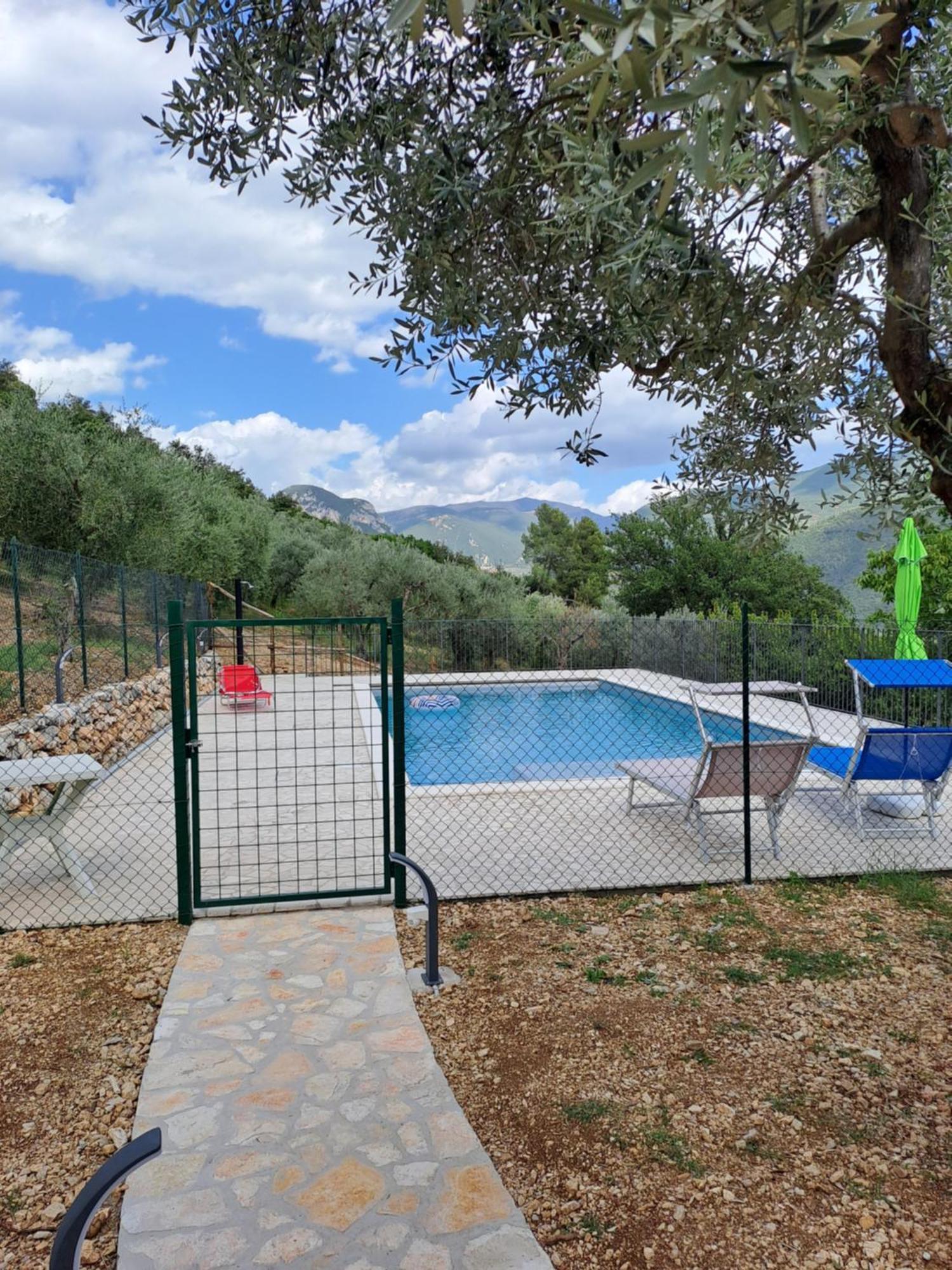 Agriturismo Il Casaletto Montefranco エクステリア 写真